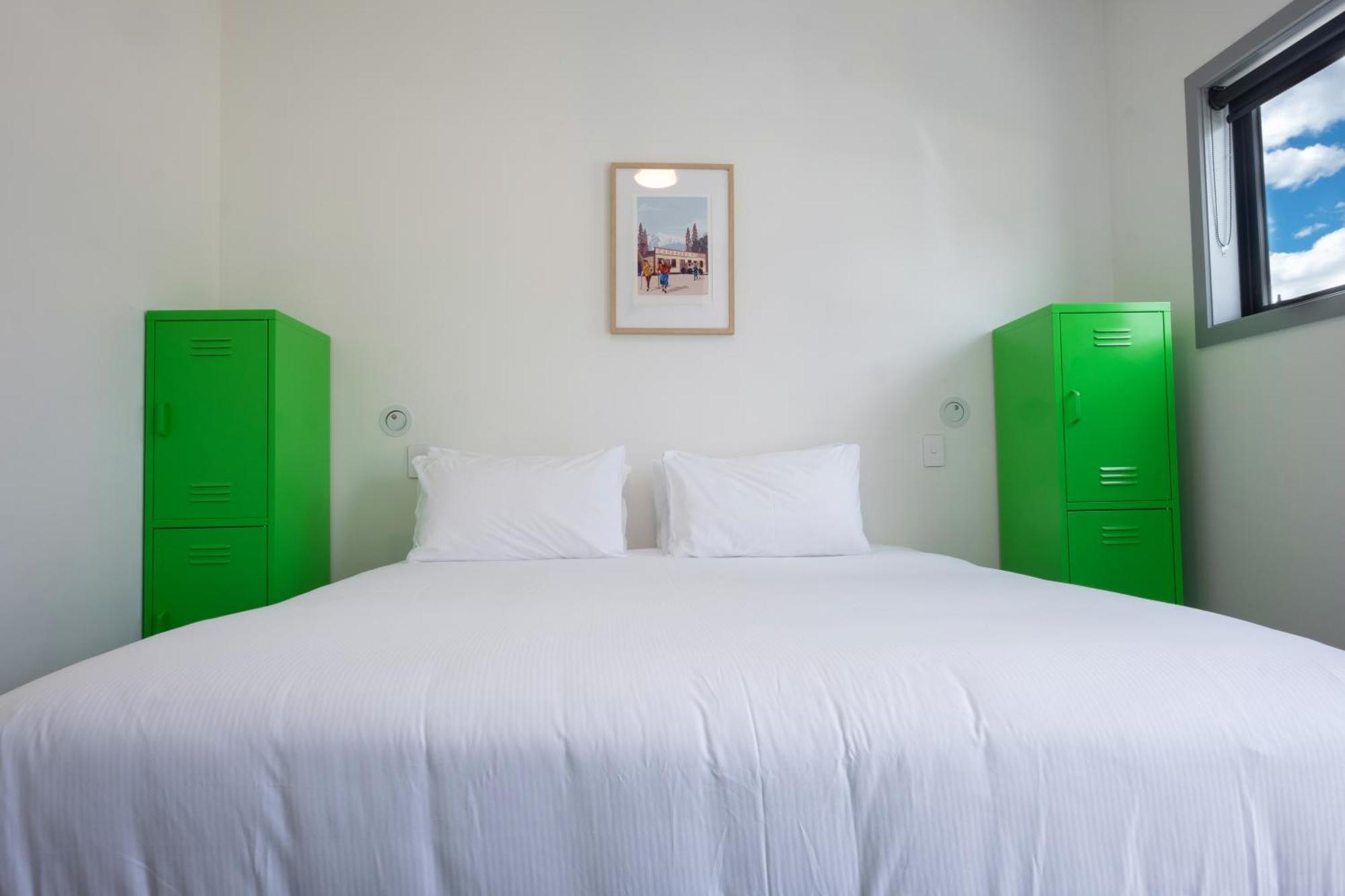 Alpine Junction Townhouse Apartments, Lodge & Hotel Wanaka Exterior foto