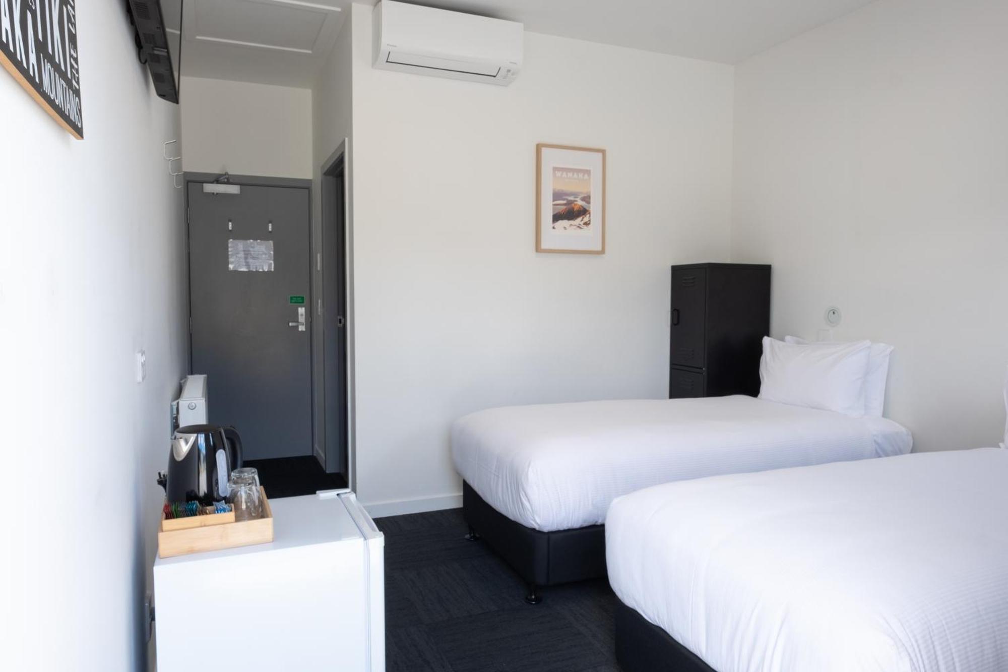 Alpine Junction Townhouse Apartments, Lodge & Hotel Wanaka Exterior foto